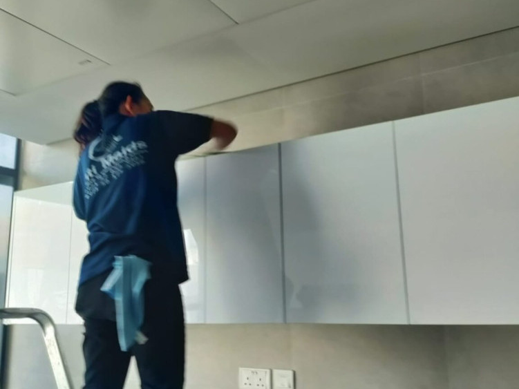 window-cleaning-services-big-1