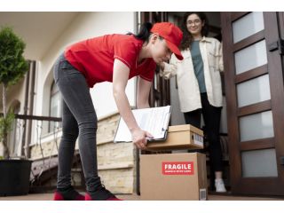 packing-and-moving-services-dubai-small-0
