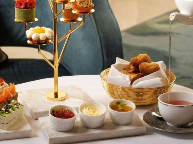 luxury-afternoon-tea-in-dubai-studio-kinza