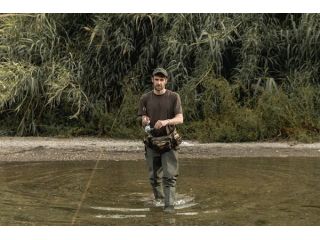 stylish-fishing-apparel-for-comfort-and-performance-small-0