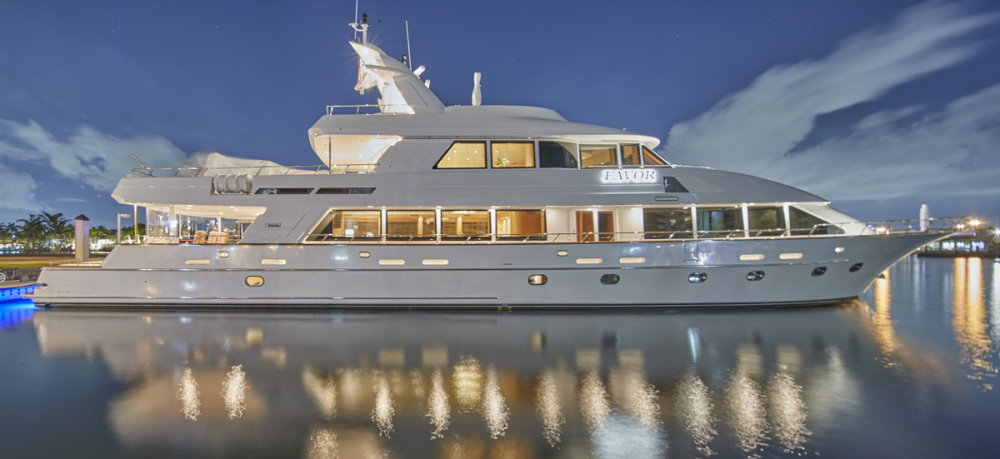 exclusive-yachts-dubai-gunayydin-big-0