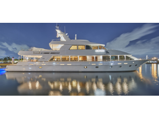 exclusive-yachts-dubai-gunayydin-small-0