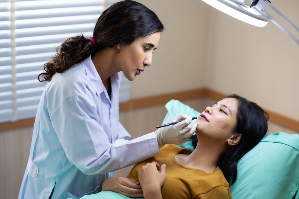 non-surgical-facelift-in-dubai-for-natural-face-tightening-big-1