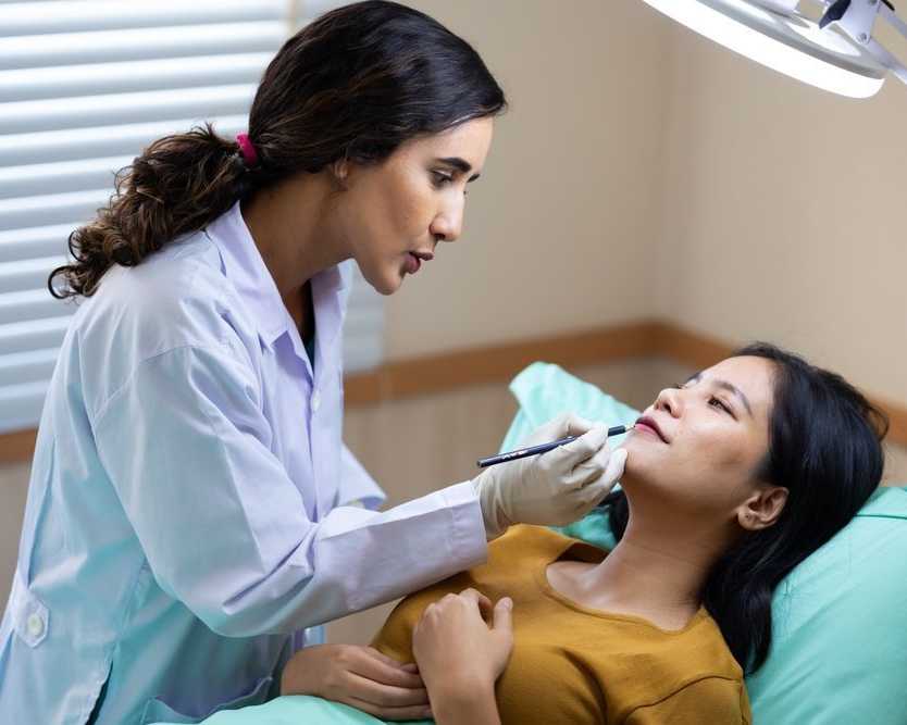 non-surgical-facelift-in-dubai-for-natural-face-tightening