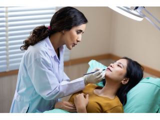 non-surgical-facelift-in-dubai-for-natural-face-tightening-small-0