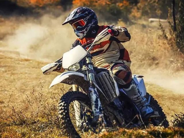 dirt-bike-320cc-off-road-experience-in-dubai-desert