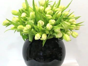 order-flower-bouquet-to-celebrate-uae-mothers-day-today