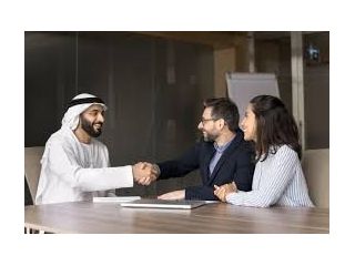 advocate-dubai-best-lawyers-in-dubai-for-legal-services-small-0