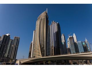 uae-luxury-real-estate-prestige-living-small-0