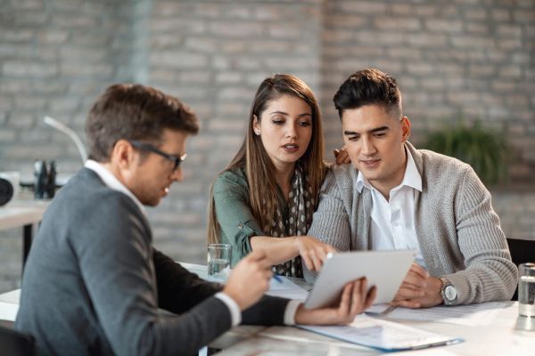 trusted-experienced-finance-brokers-in-dubai-big-0