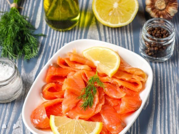 buy-premium-smoked-salmon-d-cut-wnf-caviar-heritage