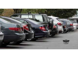 sell-car-online-uae-trusted-dealers-instant-valuation-small-0
