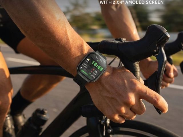 smartwatches-at-best-price-in-dubai-hezire-technologies