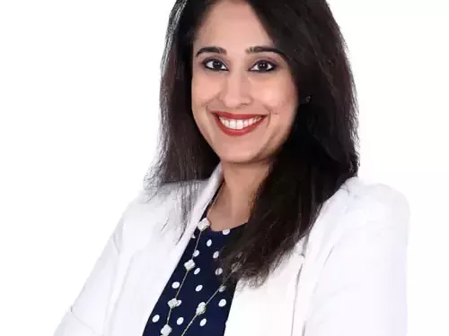 expert-cosmetic-dentist-dubai-jts-medical-centre