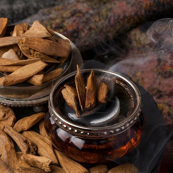 agarwood-perfumes-kuwait-kiswah-perfumes-big-0