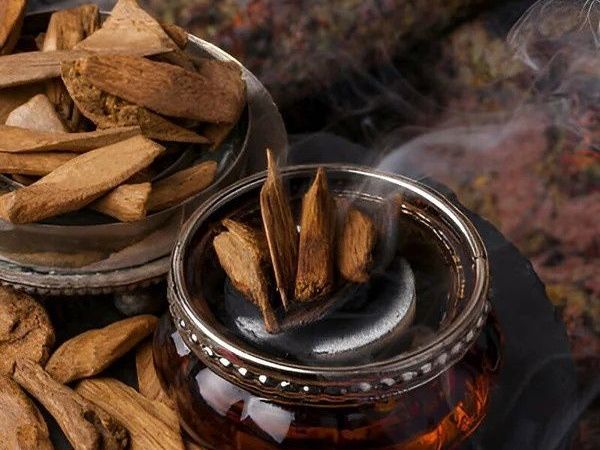 agarwood-perfumes-kuwait-kiswah-perfumes