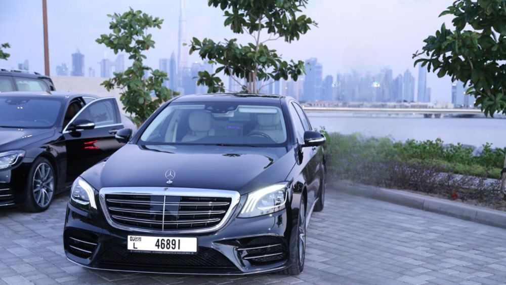 chauffeur-driven-group-rides-for-corporate-events-big-0