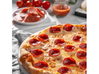 best-pizza-in-dubai-wood-fired-italian-pizza-delivery-dine-in-small-3