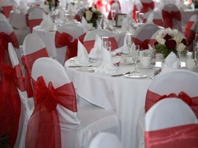 professional-tables-and-chairs-for-rental-dubai-services