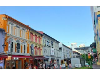 singapore-adventure-nightlife-tour-small-0