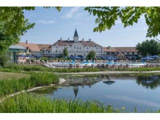 book-marriotts-village-dile-de-france-villas-small-0