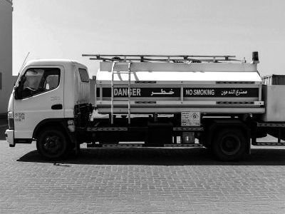 liquid-transport-services-in-uae-for-fuel-and-oil-operations