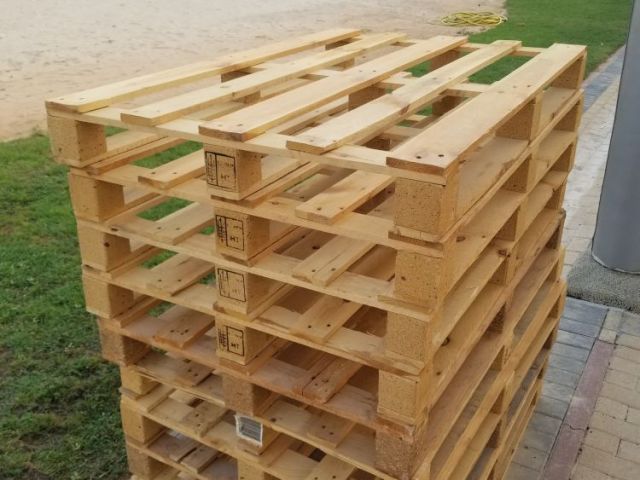 fujierah-pallets-0504745792-wooden