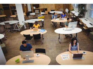modern-coworking-spaces-in-uae-small-1