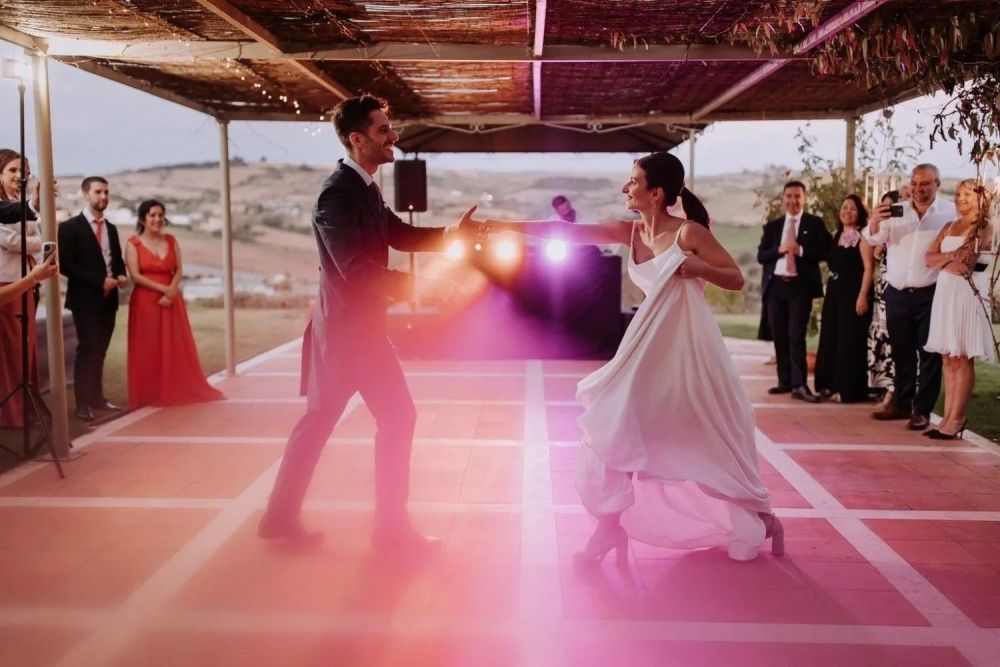 best-ballroom-dance-lessons-for-wedding-in-abu-dhabi-big-0
