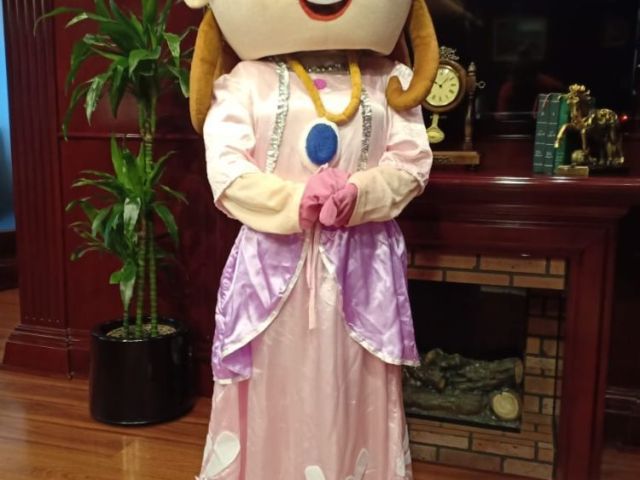 cartoon-mascot-dubai-for-engaging-kids-activities
