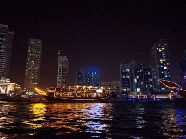 dubai-tour-packages-night-cruise