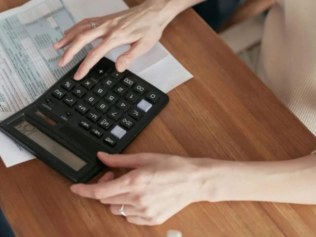 best-hr-and-payroll-services-in-dubai