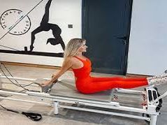 best-pilates-classes-in-al-barsha-dubai-reformer-training