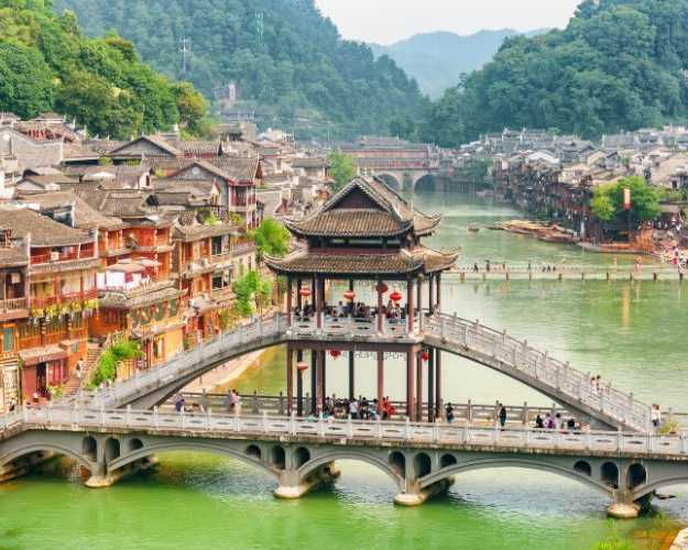 adventure-china-package