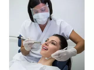 expert-prosthodontics-dentist-services-in-dubai-small-0