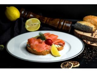 buy-smoked-salmon-royal-balik-premium-quality-delivered-small-0