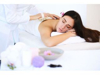 relaxing-massage-therapies-in-dubai-small-0