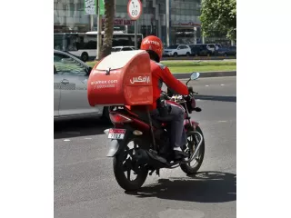 fiberglass-delivery-box-for-motorcycles-in-uae-small-2