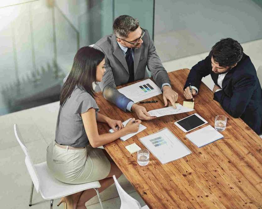 business-setup-consultancy-in-dubai-costs-services-benefits
