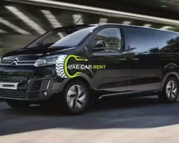luxury-chauffeur-service-dubai-with-citroen-rental