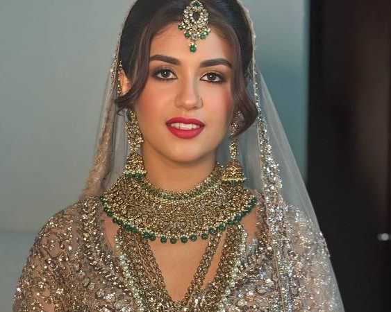 luxury-wedding-makeup-artist-dubai-for-flawless-bridal