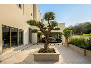 custom-furniture-dubai-la-sorogeeka-interiors-small-0