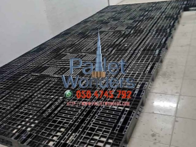 used-plastic-0555450341-pallets