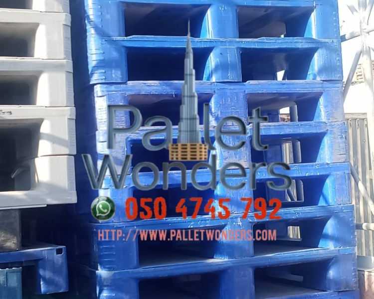 wooden-0555450341-pallets