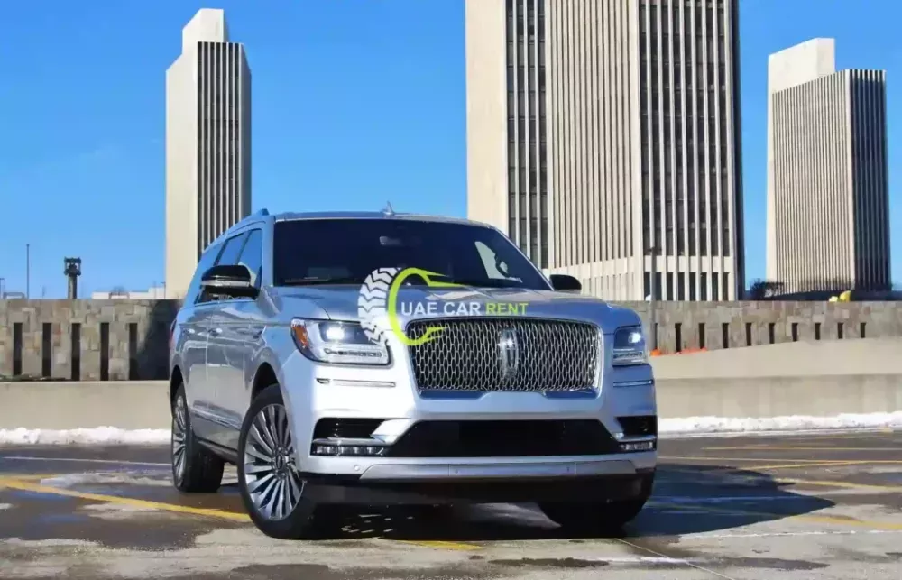 premium-lincoln-chauffeur-travel-in-dubai-abu-dhabi-big-0