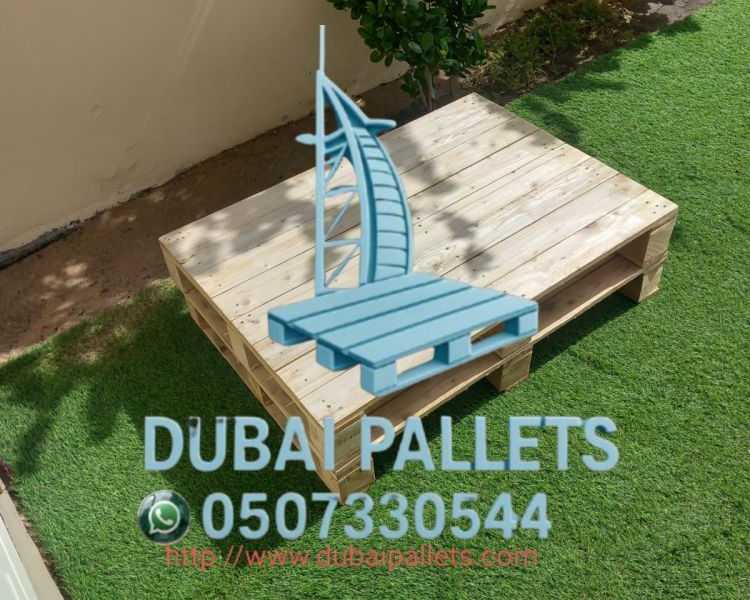 0555450341-wooden-pallets