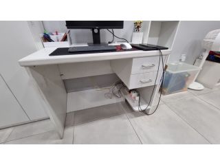 study-tables-with-gaming-chair-small-0