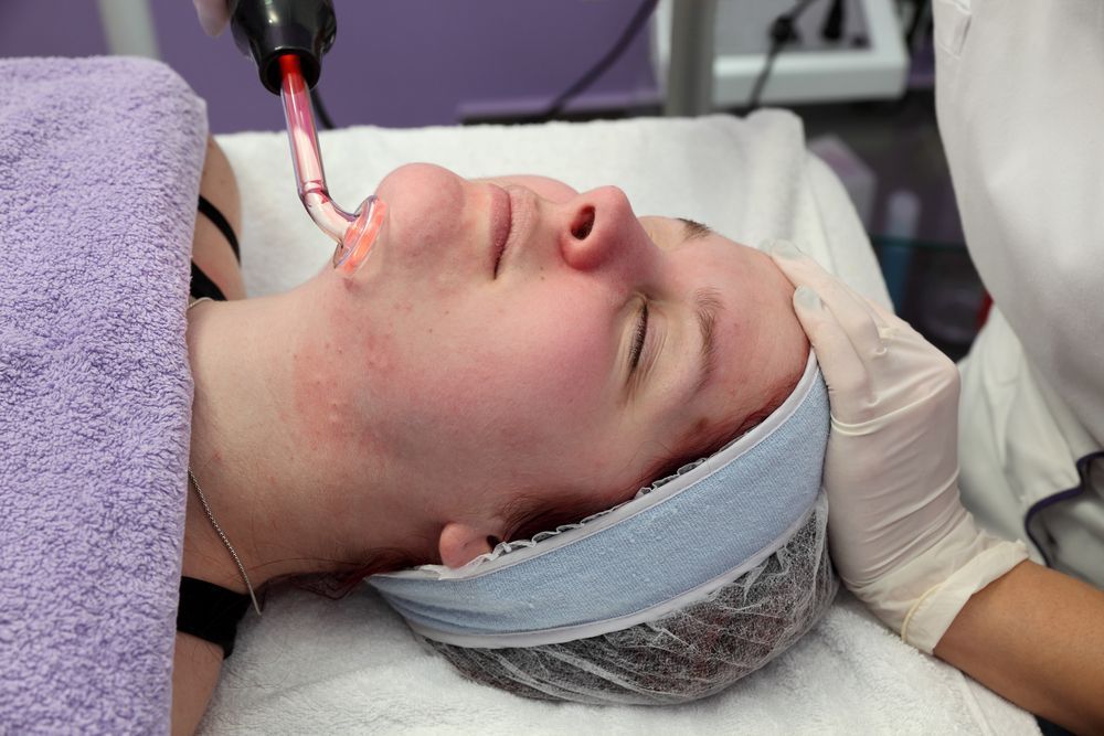 best-clinics-for-repairing-sun-damaged-skin-in-dubai-big-0