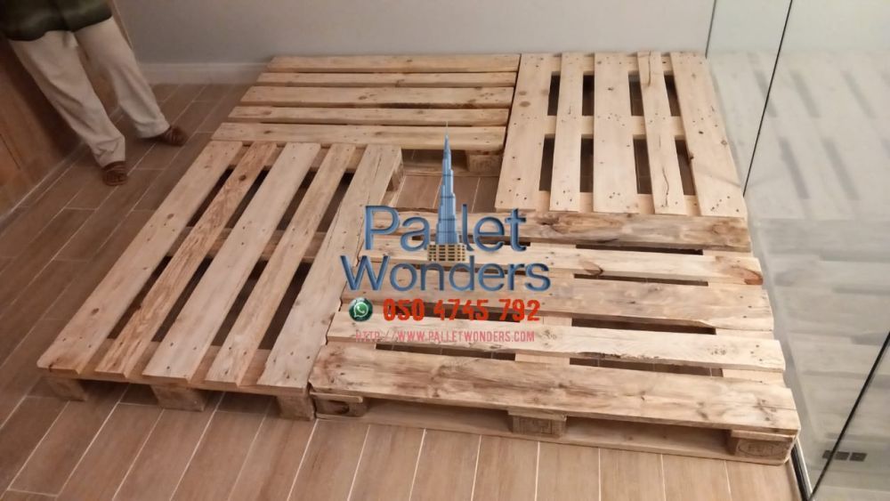 pallets-0555450341-wooden-big-0