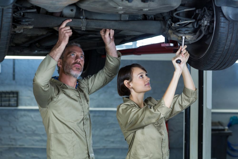 when-to-replace-car-suspension-components-big-0